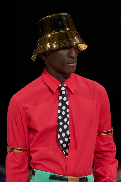 Look 63